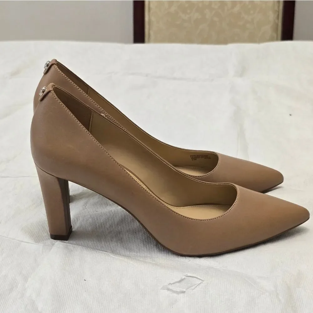 Michael Kors Elegant Logo Tan Pumps New